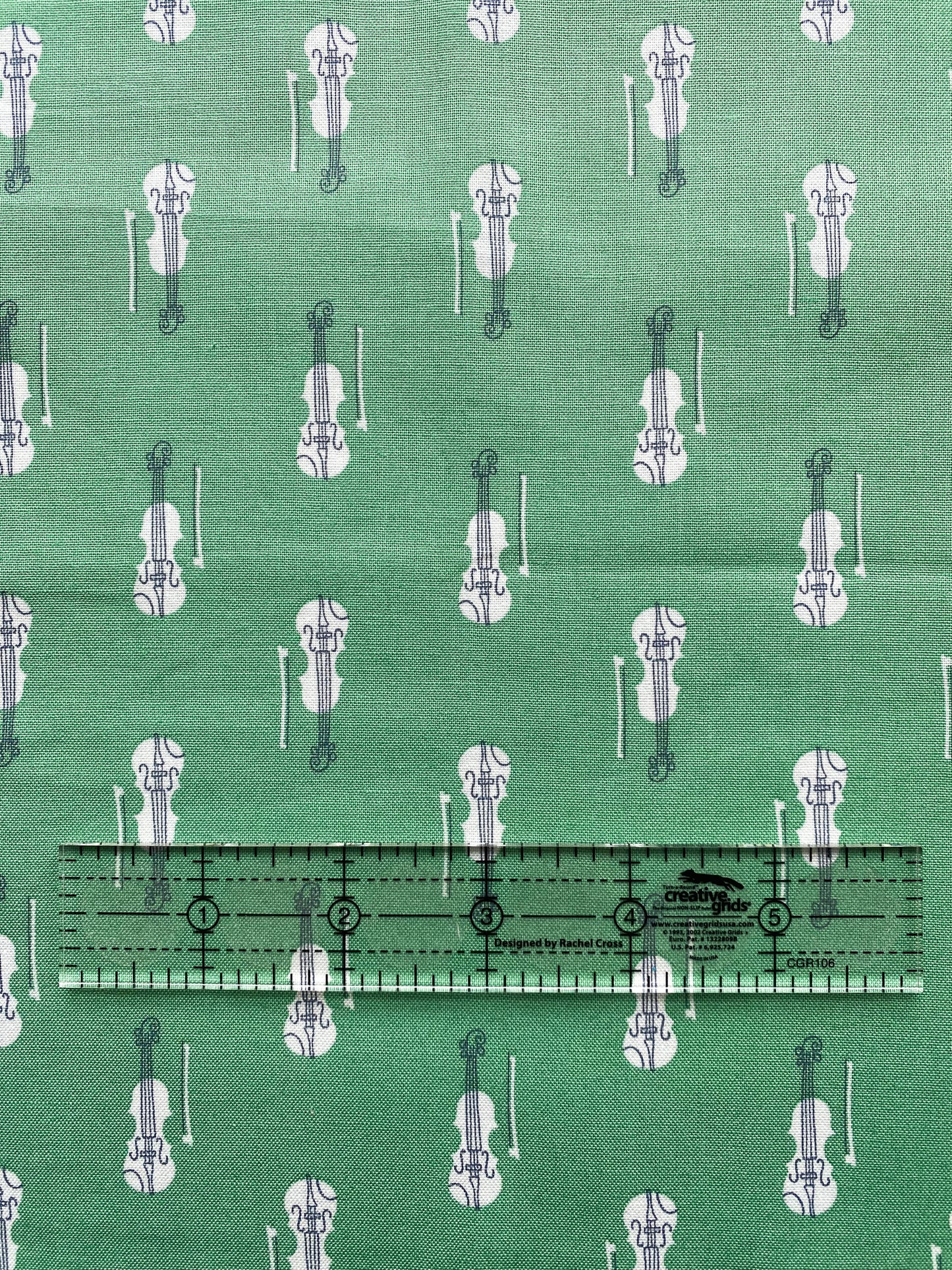 Violins on Green