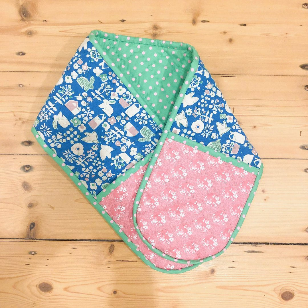 Queen of Fabric Oven Mitt PDF