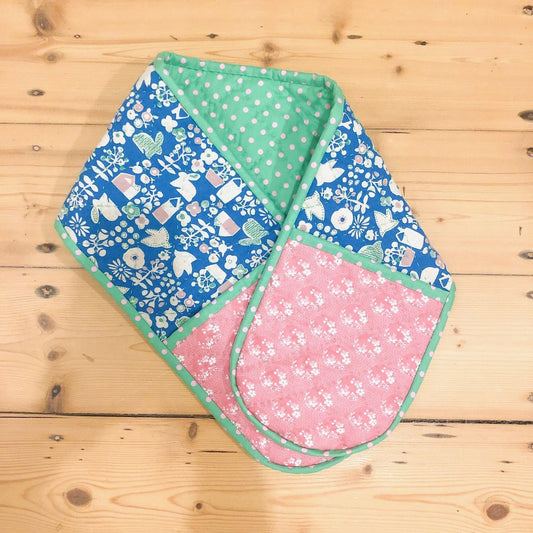 Queen of Fabric Oven Mitt PDF
